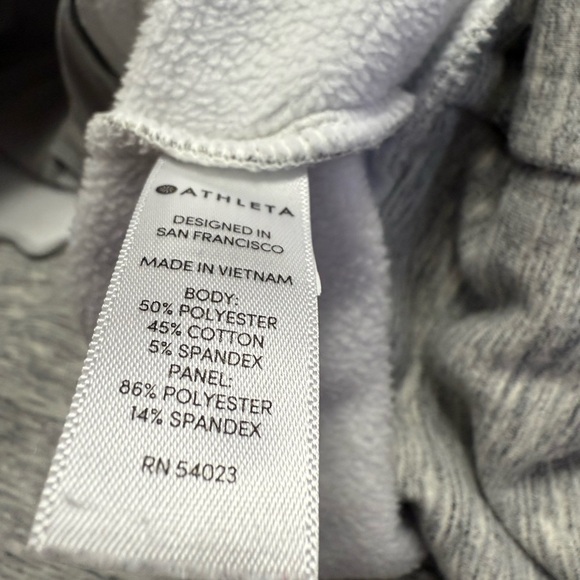 ATHLETA ZIP Up Hooded Jacket. Size Medium. Good Preloved. - Picture 9 of 10